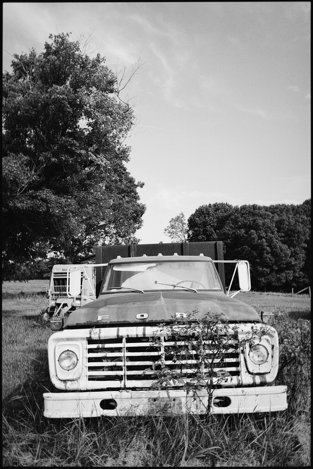 black and white photograph of cars, virginia, by Stuart Singleton No. 2