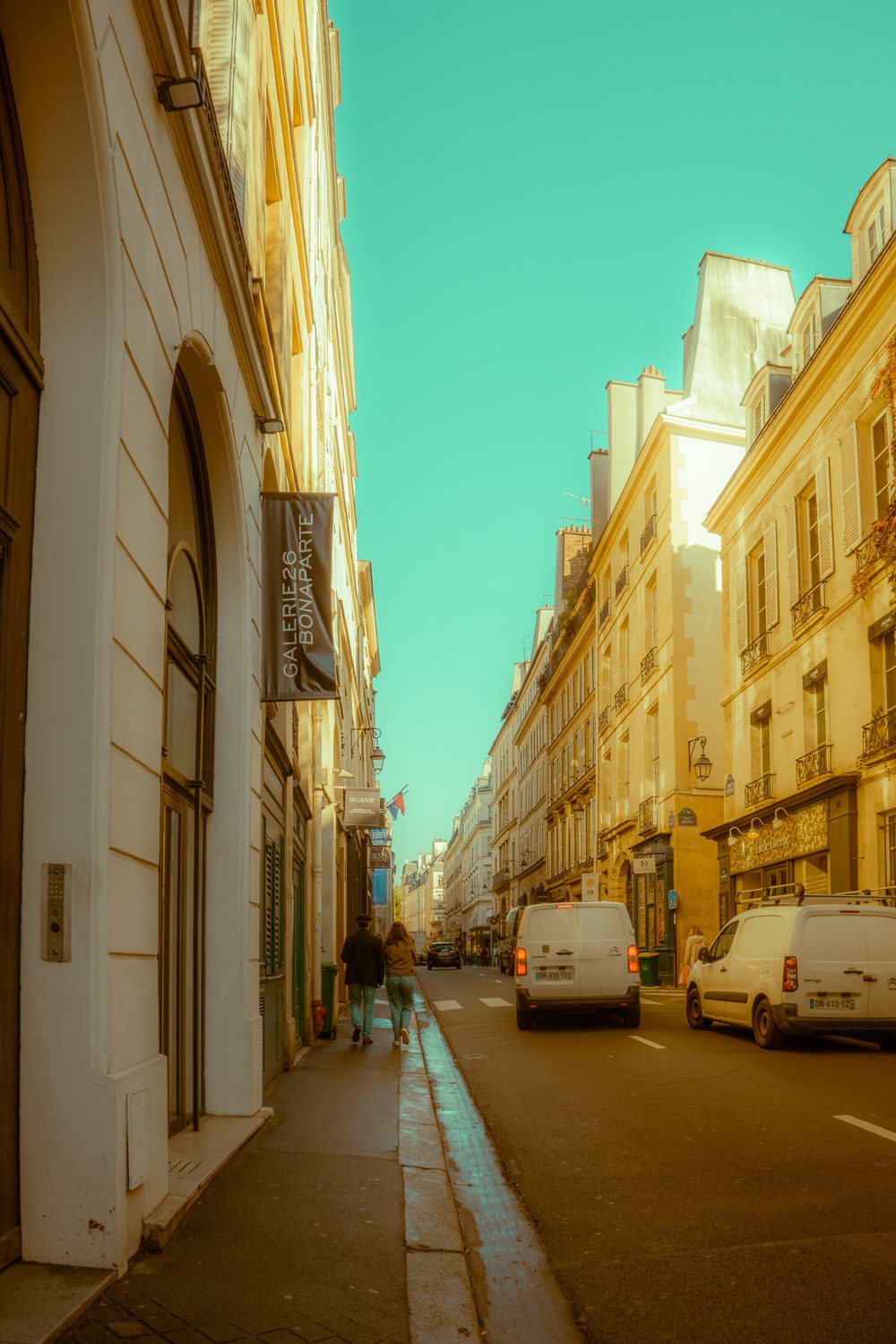 photograph of europe in France, Paris, by Stuart Singleton