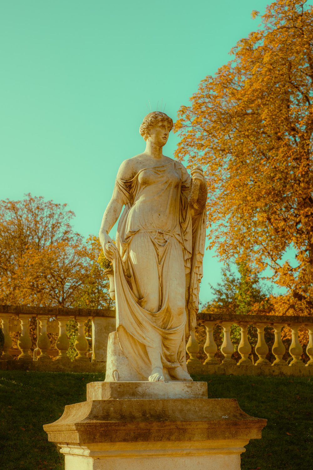 photograph of europe in France, Paris, by Stuart Singleton