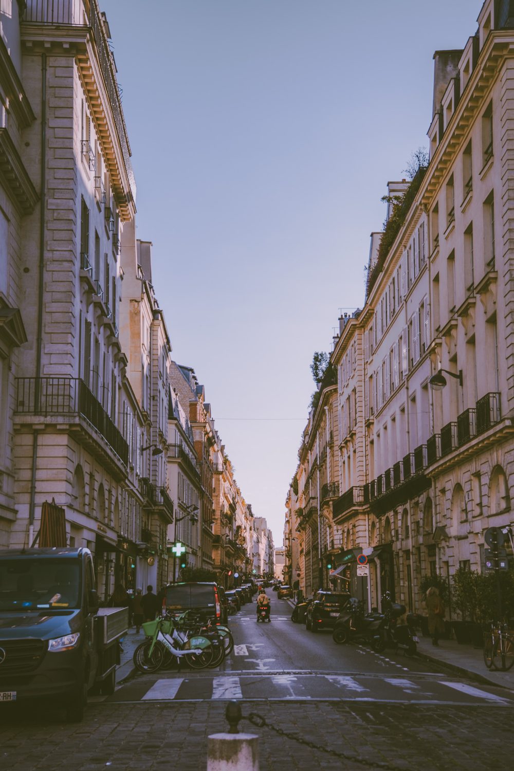 photograph of dark, europe in Paris, by Stuart Singleton