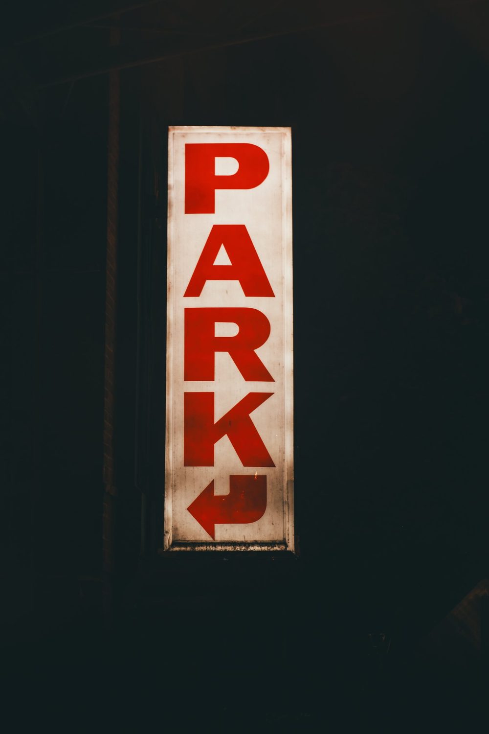 photograph of dark in Nashville, by Stuart Singleton